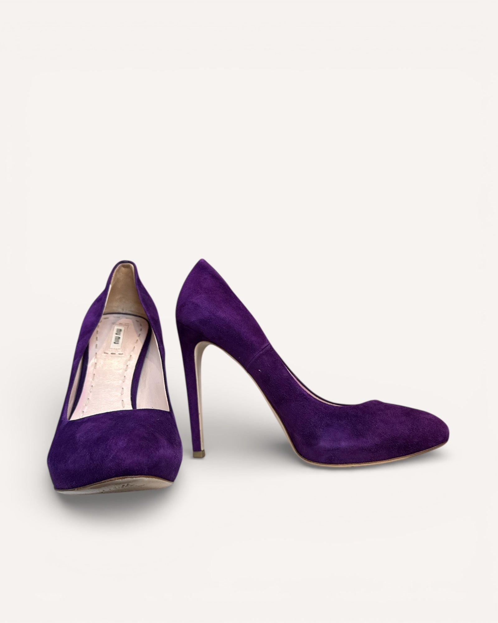 Escarpins Miu Miu en suède, taille 41.